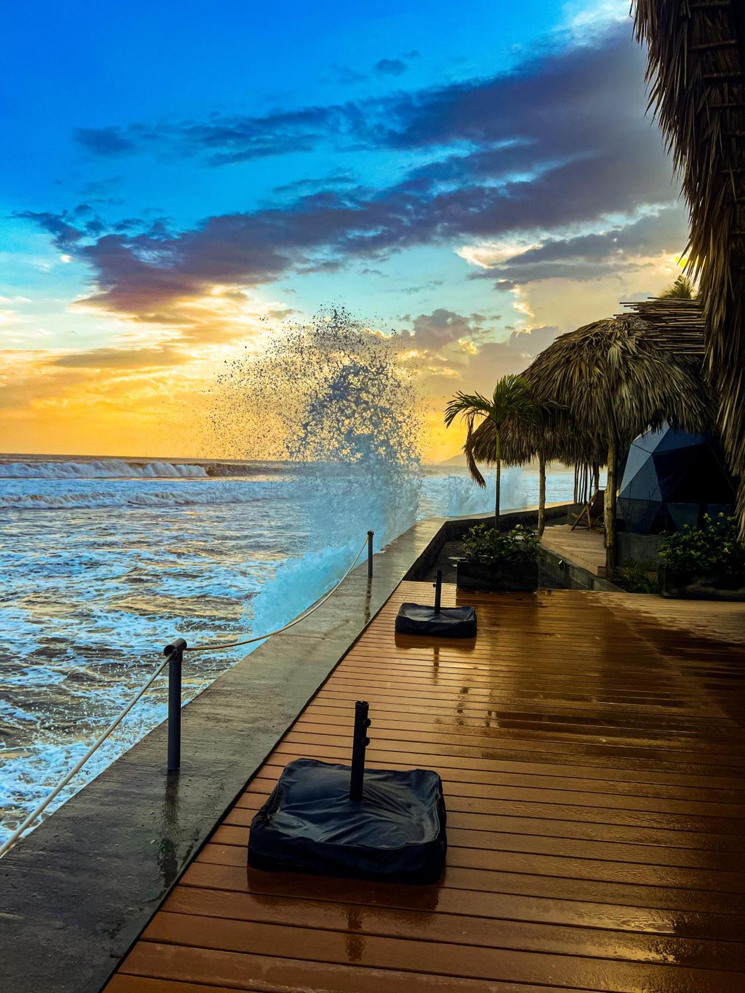 Almare Zonte - Beachfront Glamping Hotel El Zonte Eksteriør bilde
